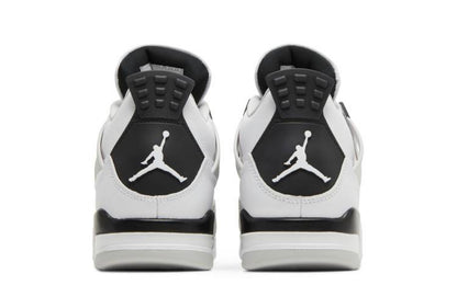 Air Jordan Retro 4 ‘Military Black’