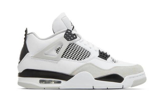 Air Jordan Retro 4 ‘Military Black’