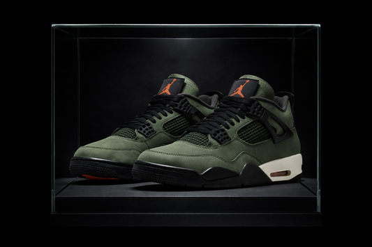 Air Jordan Retro 4 Undefeated