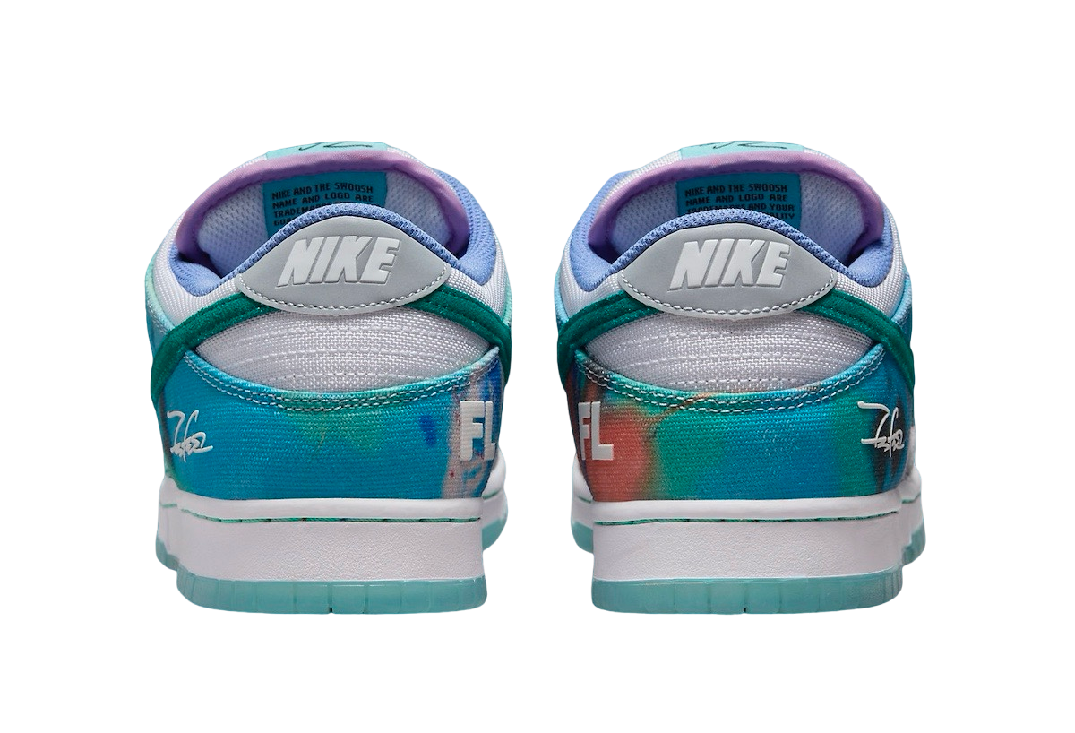 Futura Laboratories x Nike SB Dunk Low