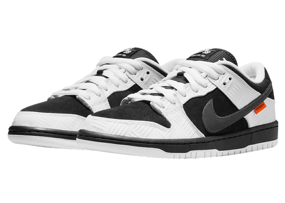 TIGHTBOOTH x Nike SB Dunk Low